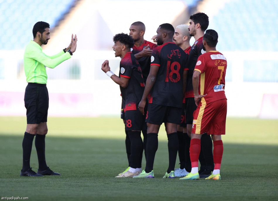 ضمك يفشل في حصد نقاط الوحدة