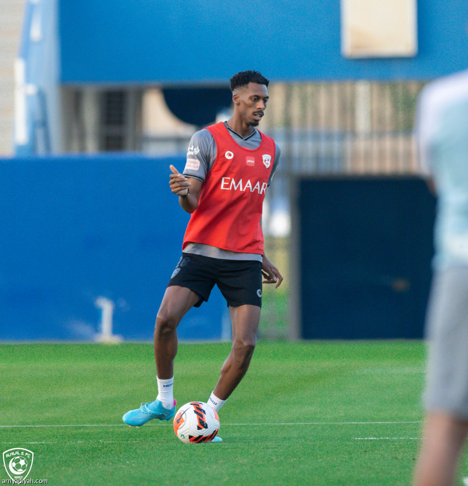 كنو يظهر في تدريبات الهلال