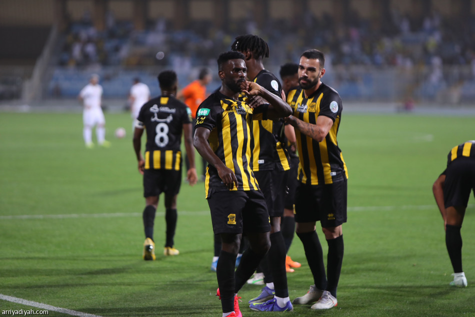 البيشي..
لا يحتفل في يوم ميلاده