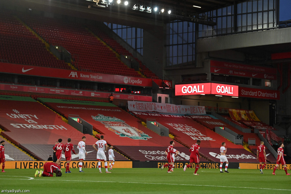 ليفربول يعود إلى الانتصارات بثنائية ساوثهامبتون