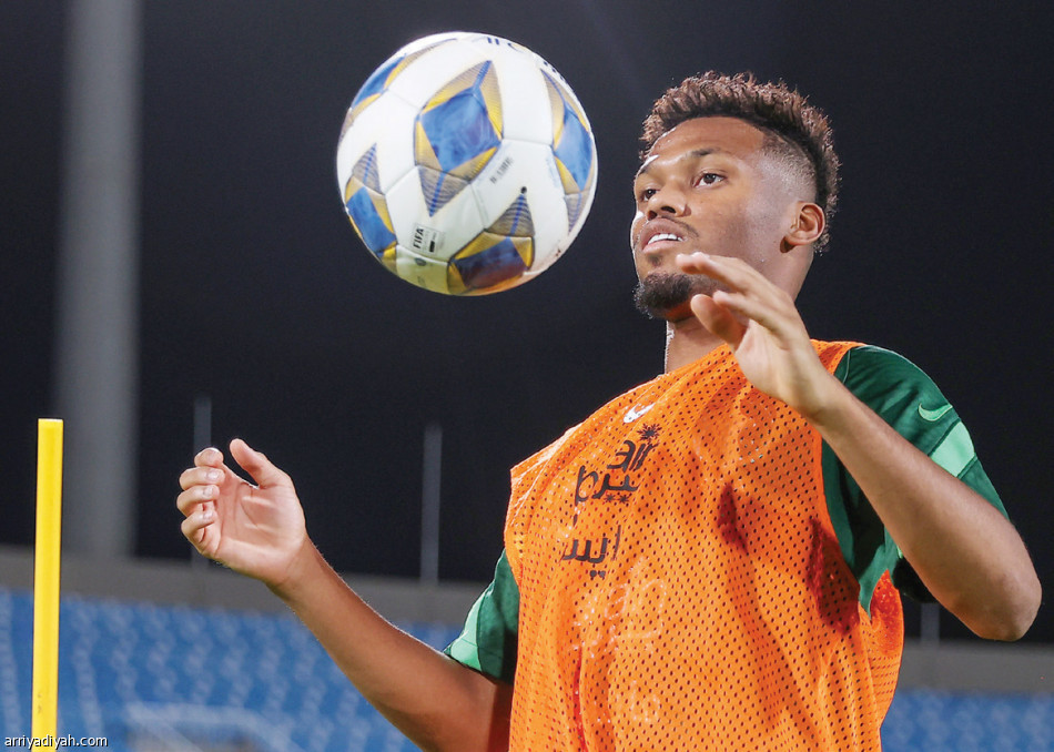 رينارد
يبدأ خطة فيتنام