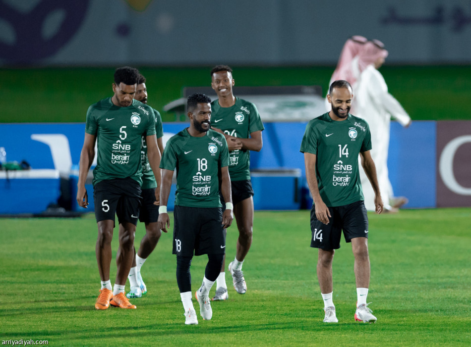 الأخضر  يناور .. وكنو يكتفي بالاسترجاعية