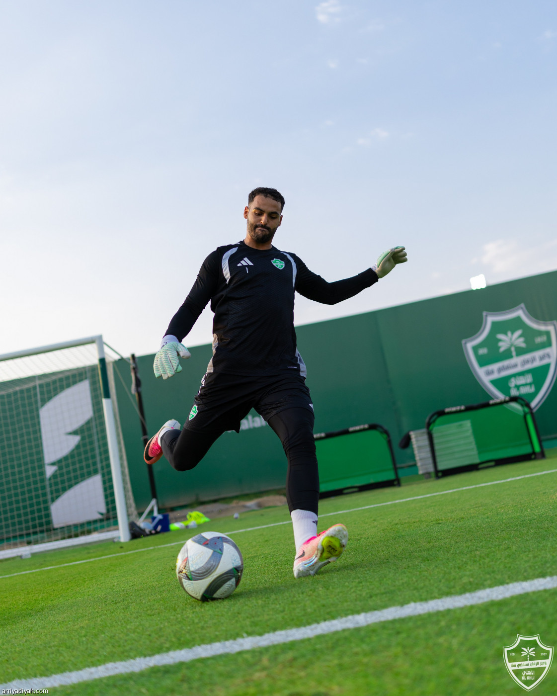 الأهلي يتأهب