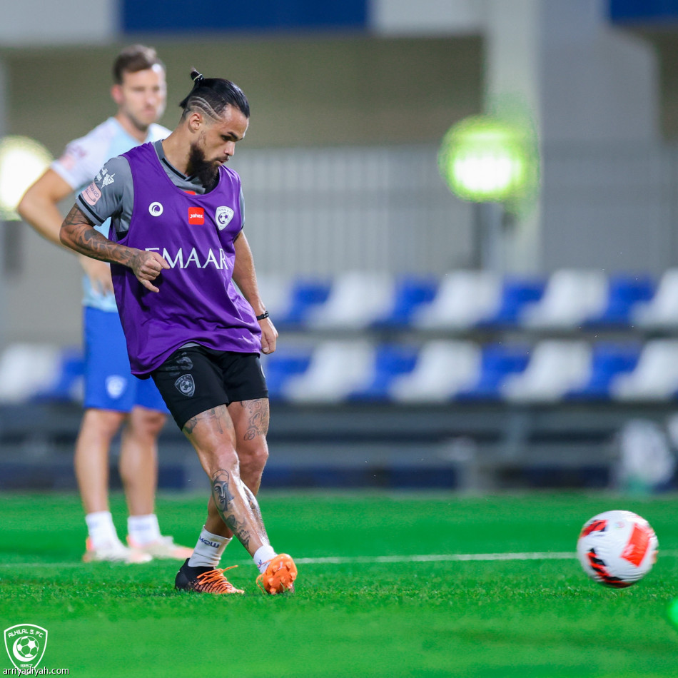 «الإنفلونزا» تبعد سالم وناصر عن الهلال