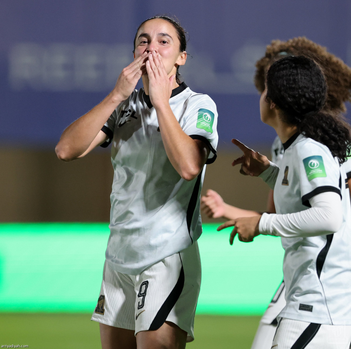 «كلاسيكو» السيدات.. اتحادي