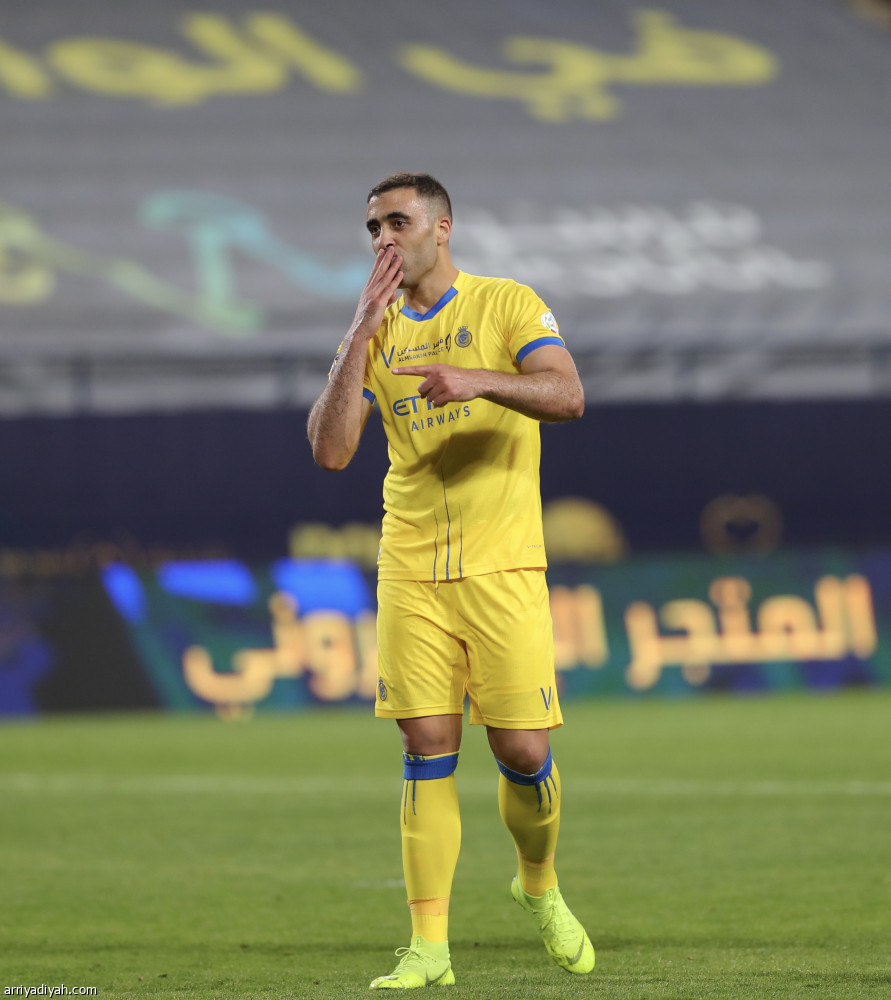 النصر يقسو على الباطن بسباعية