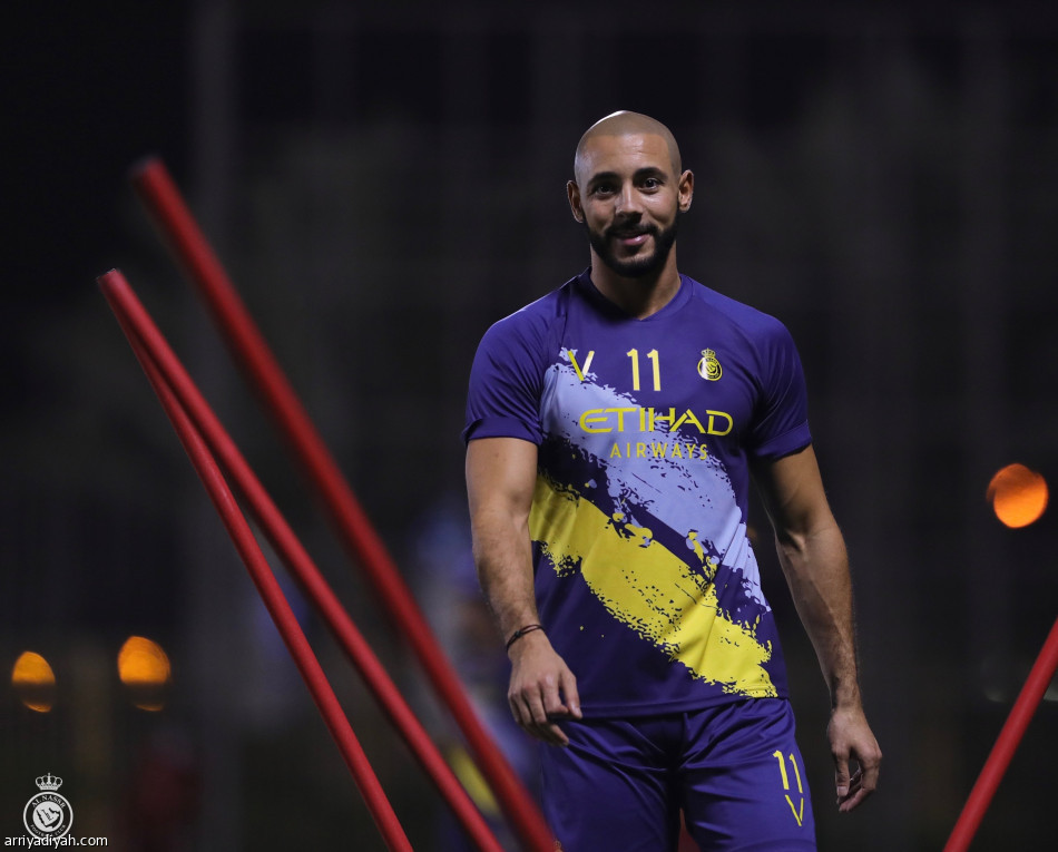 فيتوريا يرفع الإعداد بعد عودة المصابين