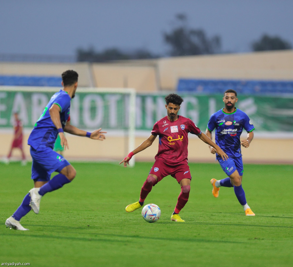 أبها يحلق بصدارة الدوري الرديف