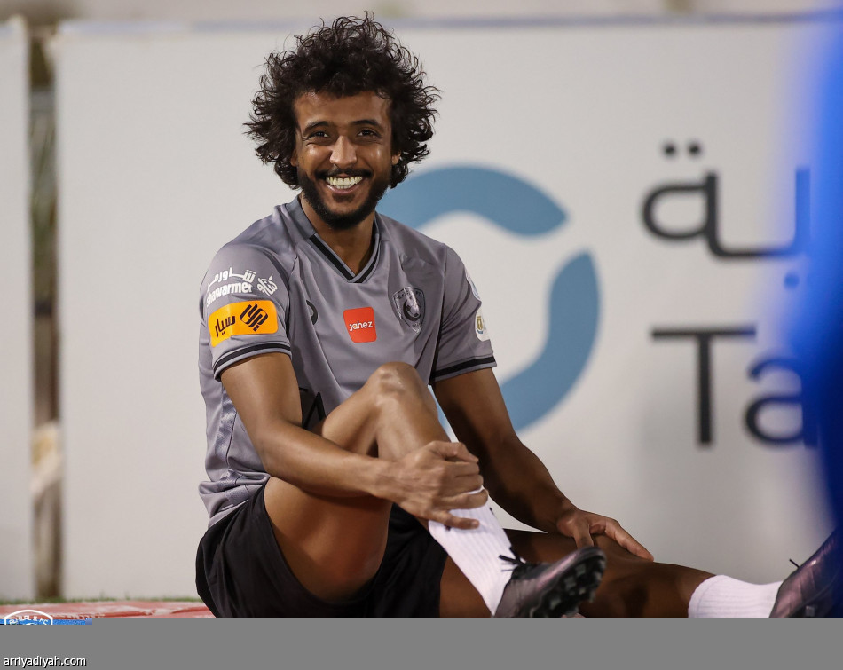 الهلال يدشن طقم التدريب الجديد