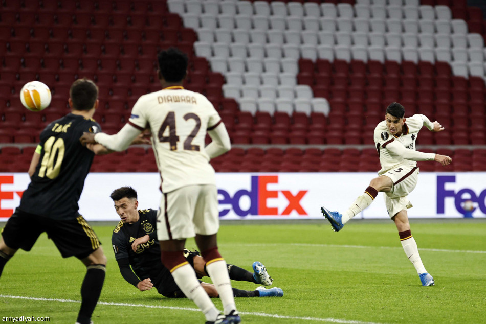 الدوري الأوروبي.. روما يقلبها على أياكس