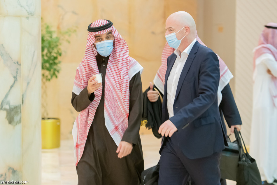 الفيصل يستقبل جياني إنفانتينو في الرياض