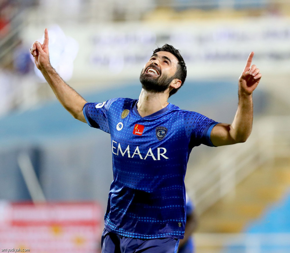 الهلال يستعرض بخماسية الرائد