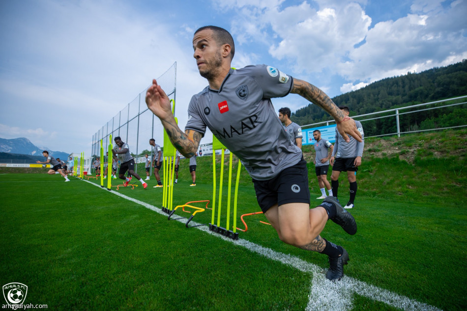 الهلال يستعد لمواجهة إليريا السلوفيني