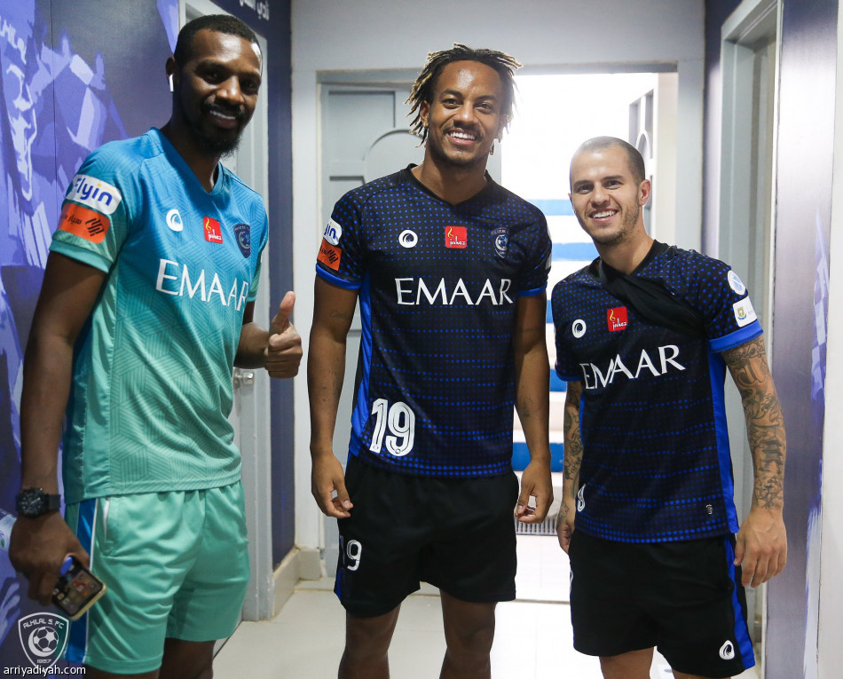 كاريلو ينضم إلى تدريبات الهلال