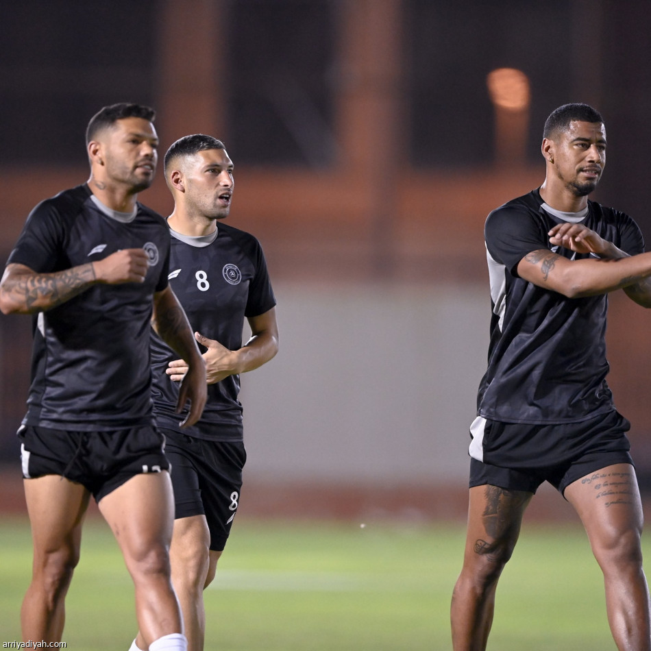 بعد العودة.. الشباب يتدرب 90 دقيقة