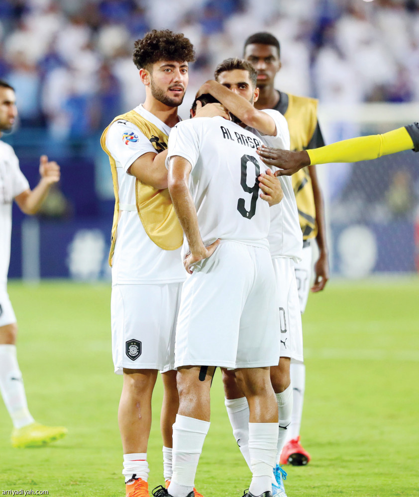 الأزرق
لا يغرق