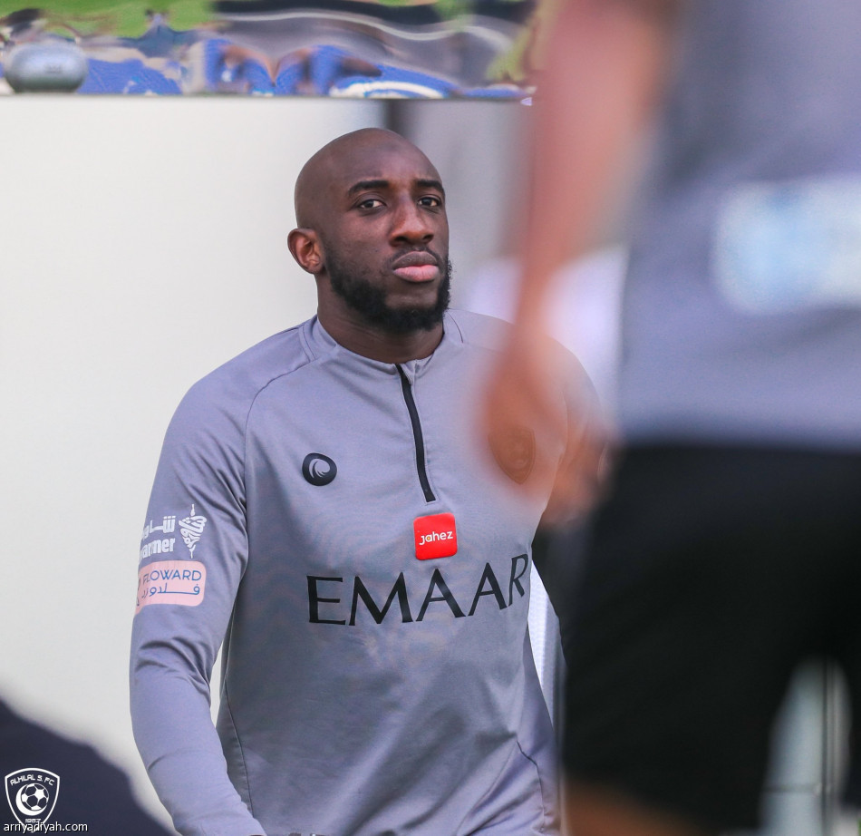 الهلال.. دياز يناور قبل النهائي