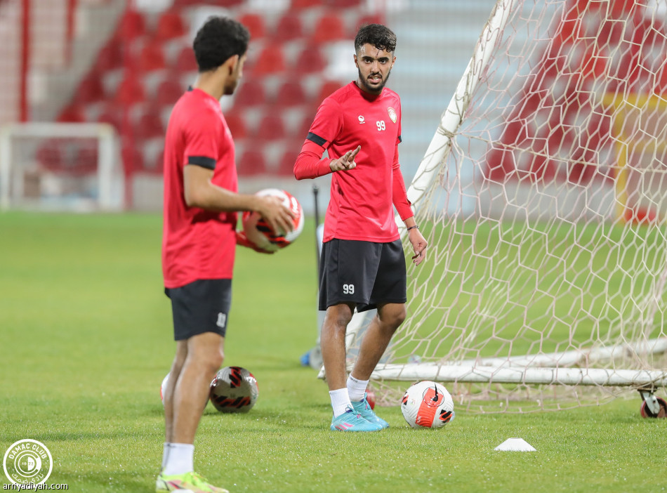 مدرب ضمك يريح اللاعبين 48 ساعة