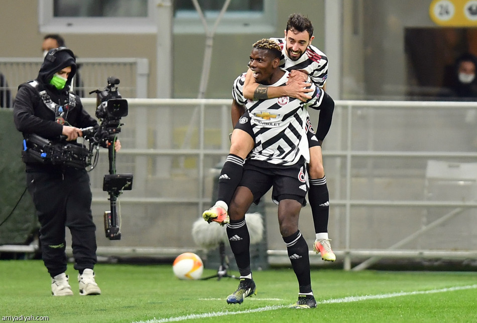 بوجبا يقود يونايتد إلى ربع نهائي الدوري الأوروبي