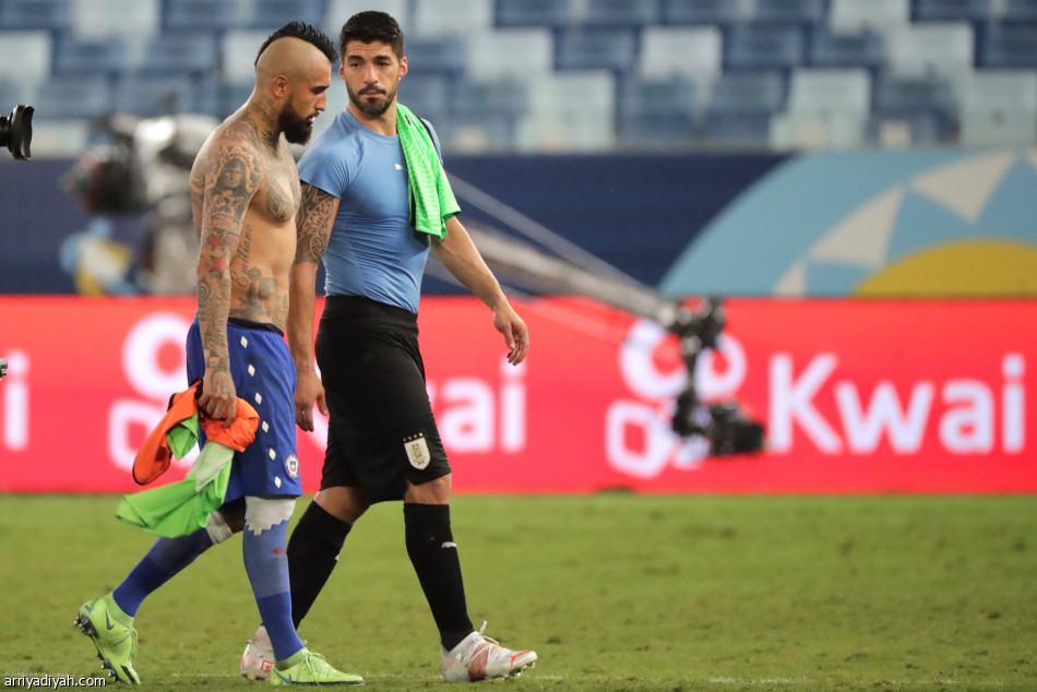 «هدف عكسي»  يمنح أوروجواي التعادل