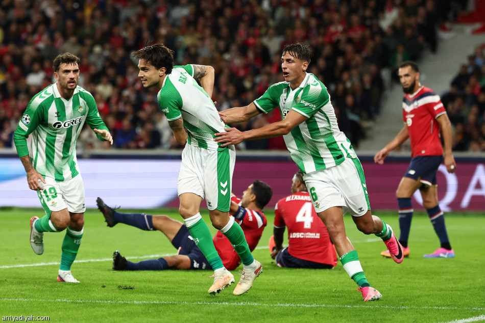 «الغواصات» تغرق في دورتموند.. وبيتيس يقلبها على ليل