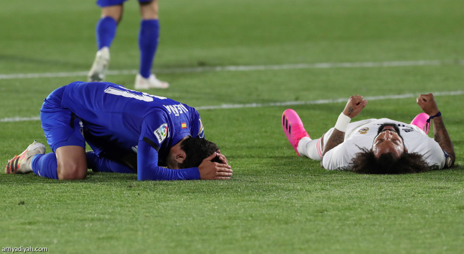 الريال يفقد نقطتين في سباق اللقب