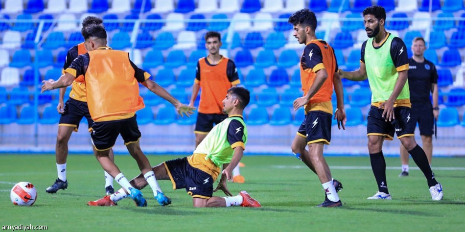 كامبانيا يلتحق بتدريبات الباطن
