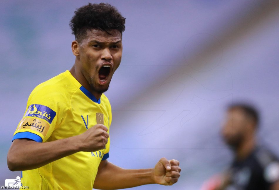 الأهلي يقتنص الوصافة.. والنصر يغرق مجددا