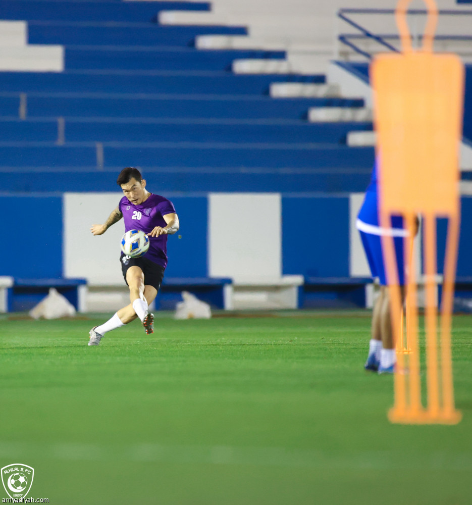 الهلال يستهدف «الانفراد» أمام الطاجيكي